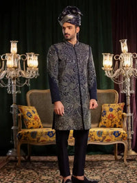 MASTAAN – Pakistani Groom Sherwani by Ahsan Tariq Couture – view 5
