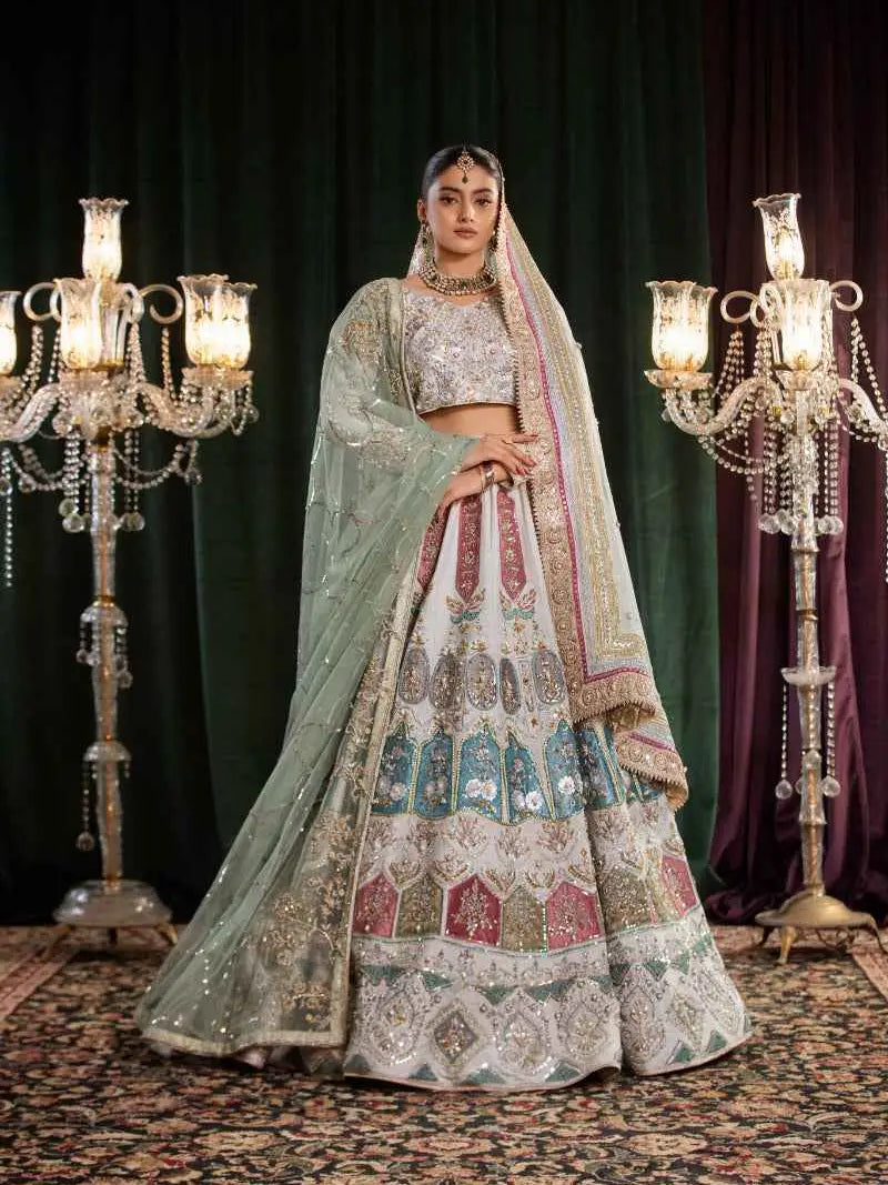 Mehr-un-Nisa – Pakistani Bridal Couture by Ahsan Tariq Couture – view 6
