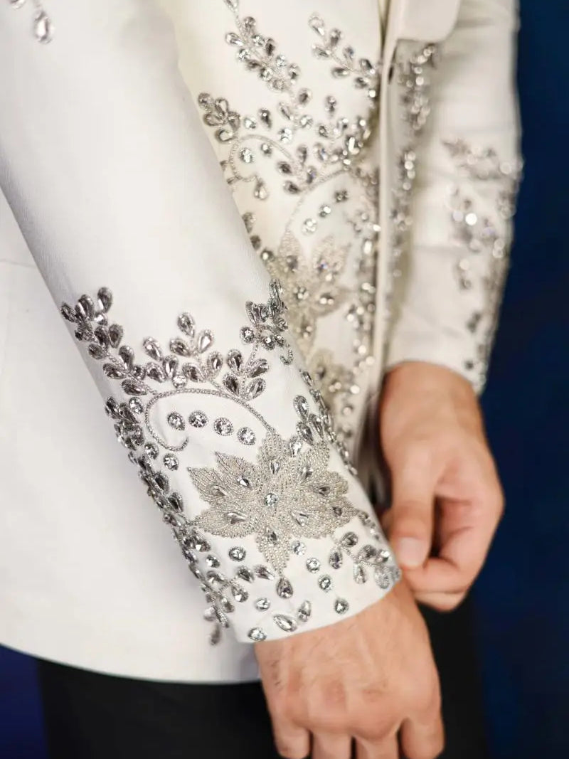 Notte di Lusso | ISHQ EIDT'26 – Pakistani Formal Suit by Ahsan Tariq Couture – view 12