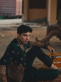 Bagh-e-Zar – Pakistani Open Prince Coat by Ahsan Tariq Couture – view 6