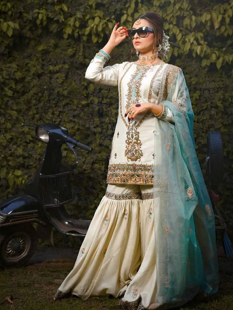 Ethereal – Pakistani Engagement Wear by Ahsan Tariq Couture – view 2
