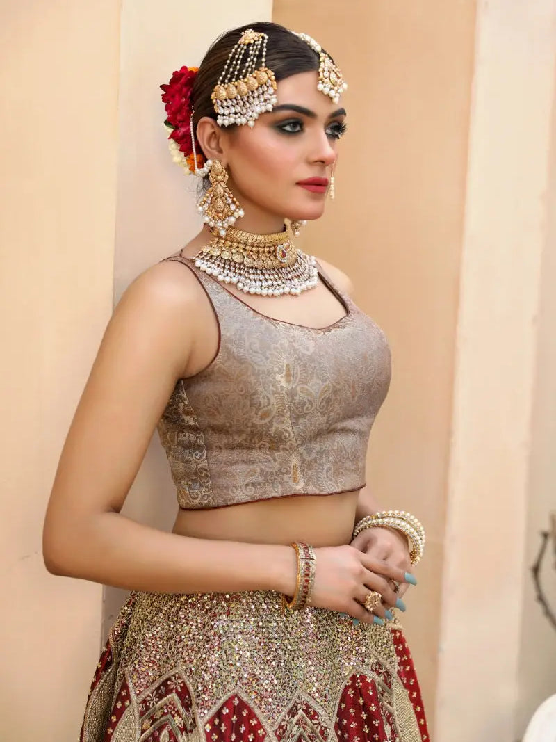 MALIKA – Pakistani Bridal Couture by Ahsan Tariq Couture – view 5