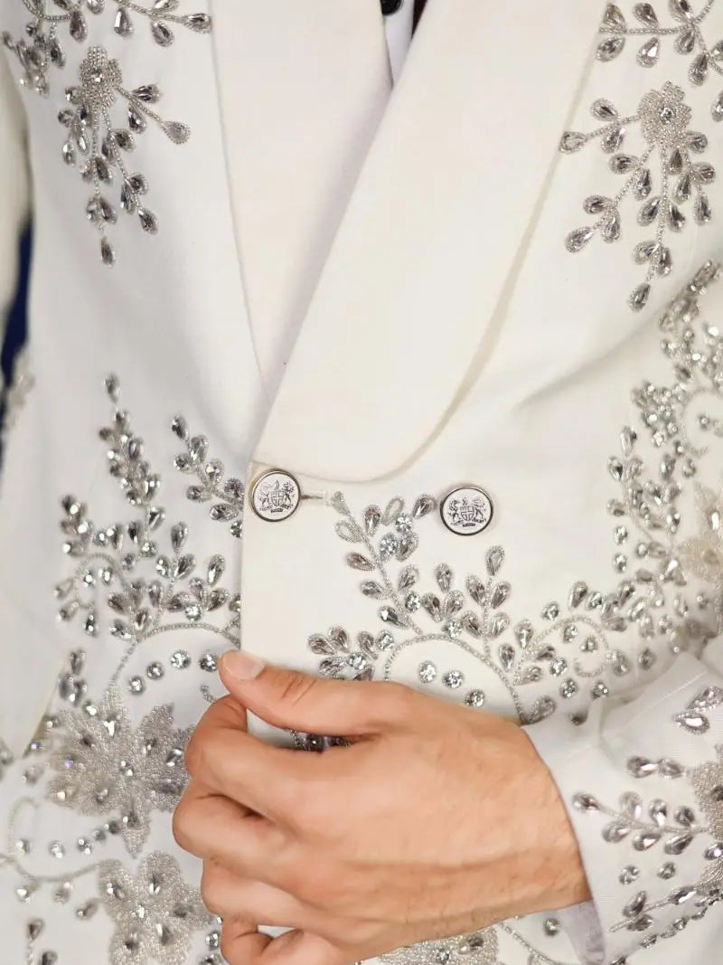Notte di Lusso | ISHQ EIDT'26 – Pakistani Formal Suit by Ahsan Tariq Couture – view 15