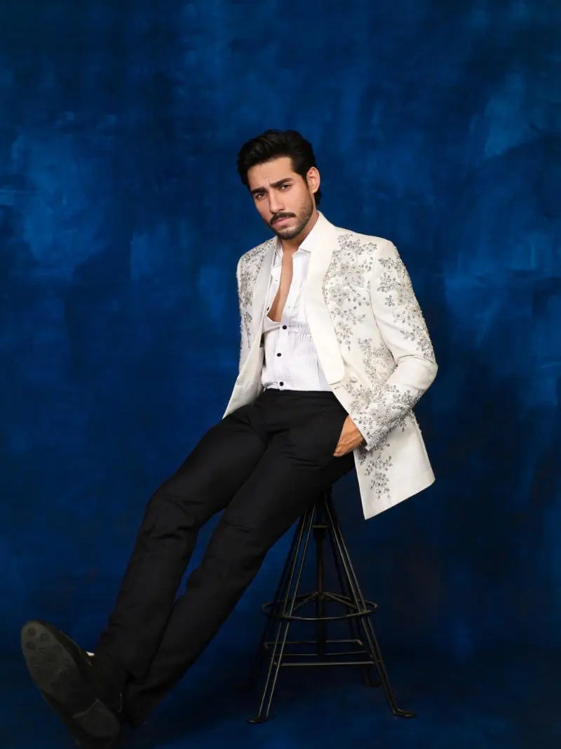 Notte di Lusso | ISHQ EIDT'26 – Pakistani Formal Suit by Ahsan Tariq Couture – view 9