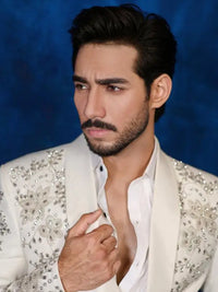 Notte di Lusso | ISHQ EIDT'26 – Pakistani Formal Suit by Ahsan Tariq Couture – view 8