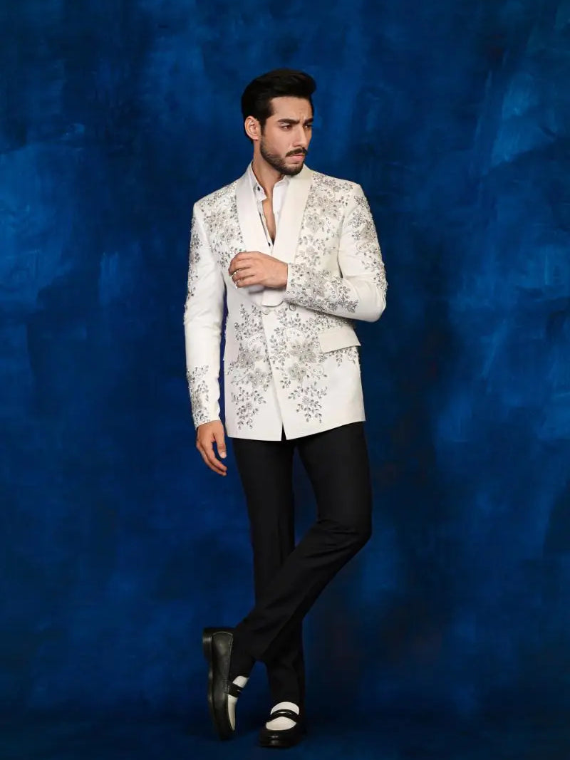 Notte di Lusso | ISHQ EIDT'26 – Pakistani Formal Suit by Ahsan Tariq Couture – view 5