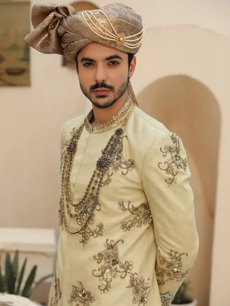 Sahar – Pakistani Groom Sherwani by Ahsan Tariq Couture – view 2