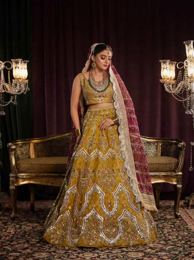 Sila – Pakistani Bridal Couture by Ahsan Tariq Couture – view 3