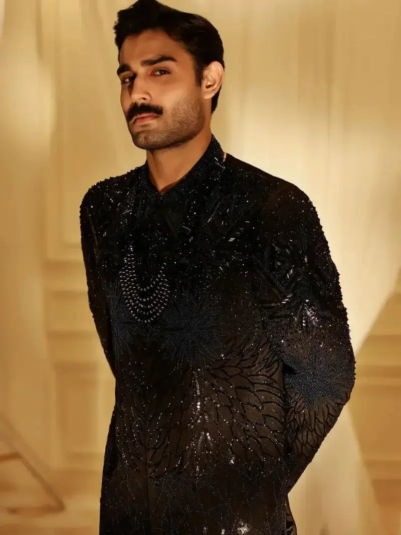 Tajdar – Pakistani Groom Sherwani by Ahsan Tariq Couture – view 2
