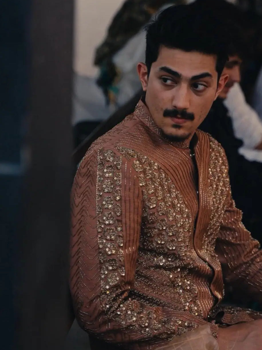 Zarposh – Pakistani Groom Sherwani by Ahsan Tariq Couture – view 1